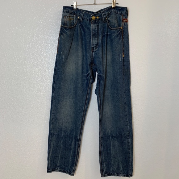 COOGI Jeans Mens Waist 36 Length 16.5 Blue Crest Pocket Hip Hop Y2K - Picture 7 of 15